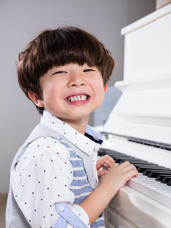 钢琴师中文版安卓下载的简单介绍-第5张图片-QuickQ官网