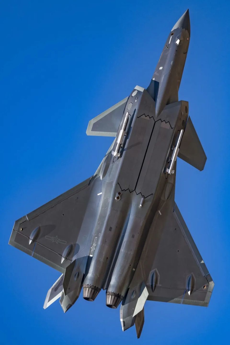 歼20竖版手机壁纸(歼20高清手机壁纸无水印)-第5张图片-QuickQ官网